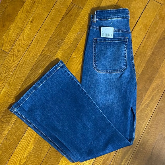 Forever 21 Jeans - Picture 4 of 4